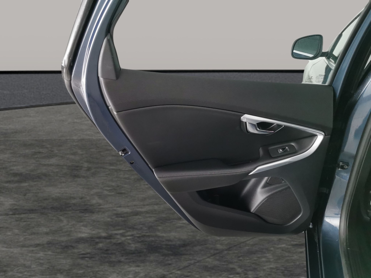 Used Volvo V40 2018 for sale - 77170847: Photo 26