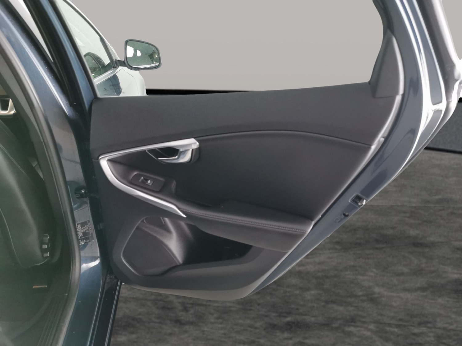 Used Volvo V40 2018 for sale - 77170847: Photo 28