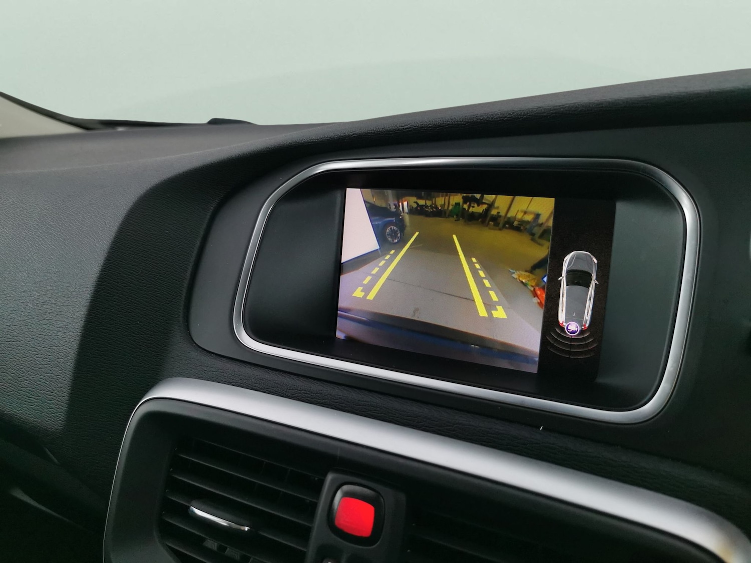 Used Volvo V40 2018 for sale - 77170847: Photo 6