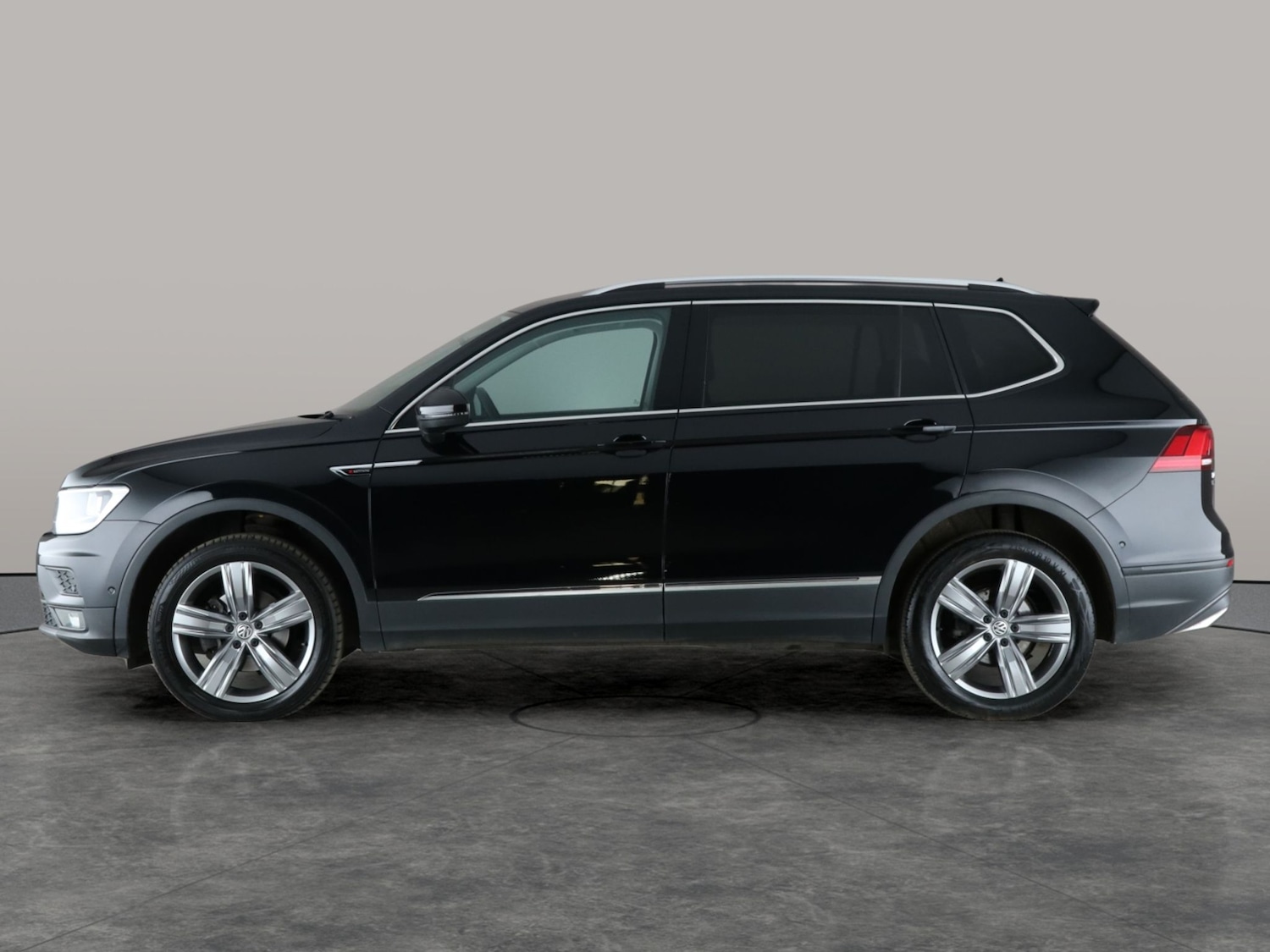 Used Volkswagen Tiguan Allspace 2021 for sale - 76176827: Photo 14
