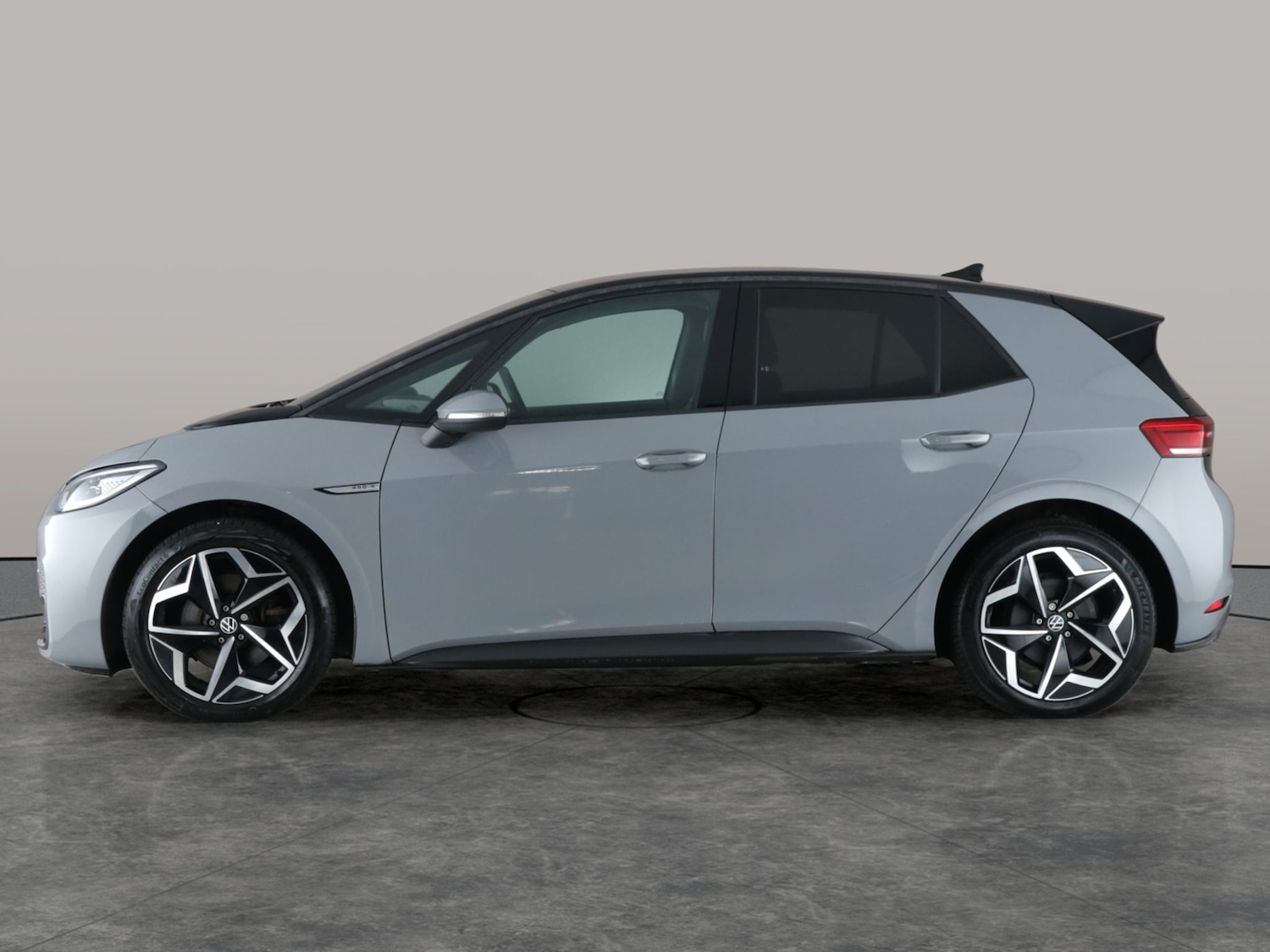 Used Volkswagen ID.3 2021 for sale - 76342327: Photo 16