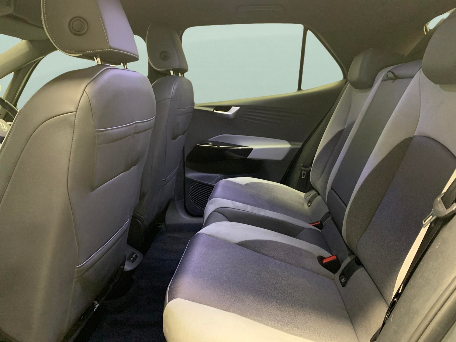 Used Volkswagen ID.3 2021 for sale - 76342327: Photo 32