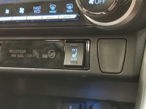 Used Toyota RAV4 2021 for sale - 76222324: Photo 21