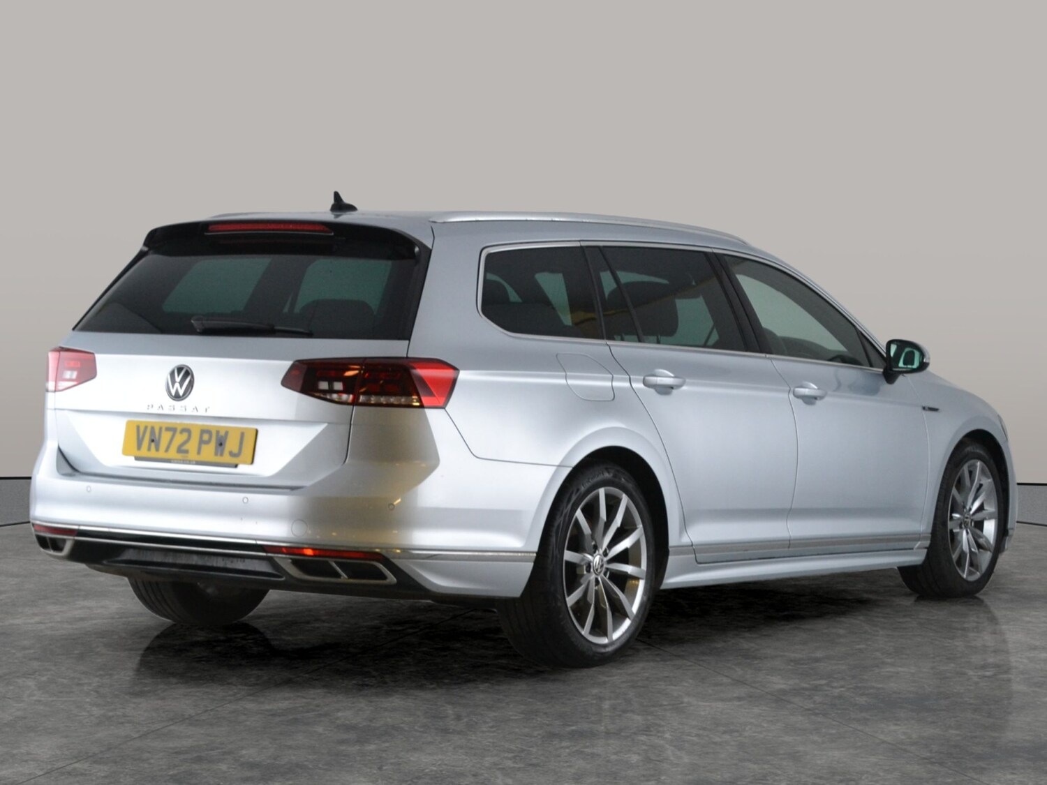 Used Volkswagen Passat 2023 for sale - 77568182: Photo 10