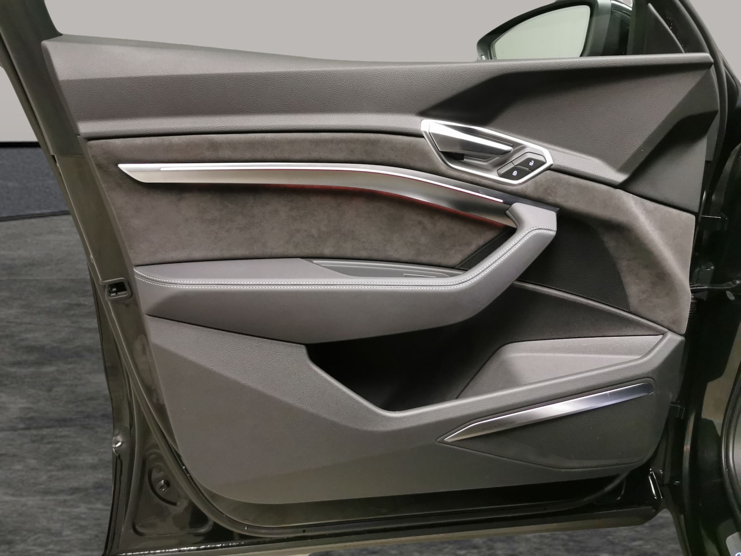 Used Audi e-tron 2021 for sale - 77210853: Photo 27