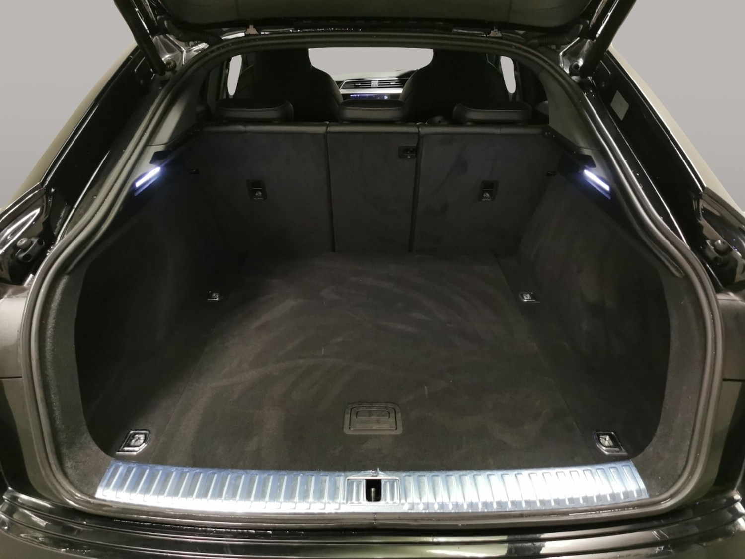 Used Audi e-tron 2021 for sale - 77210853: Photo 34