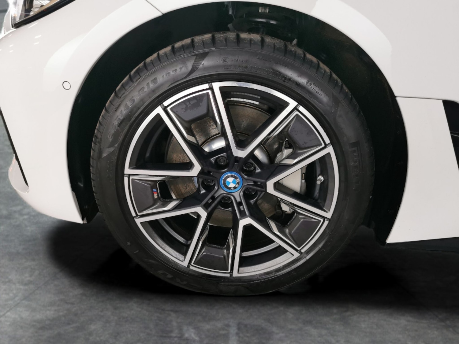 Used BMW i4 2023 for sale - 77771606: Photo 24