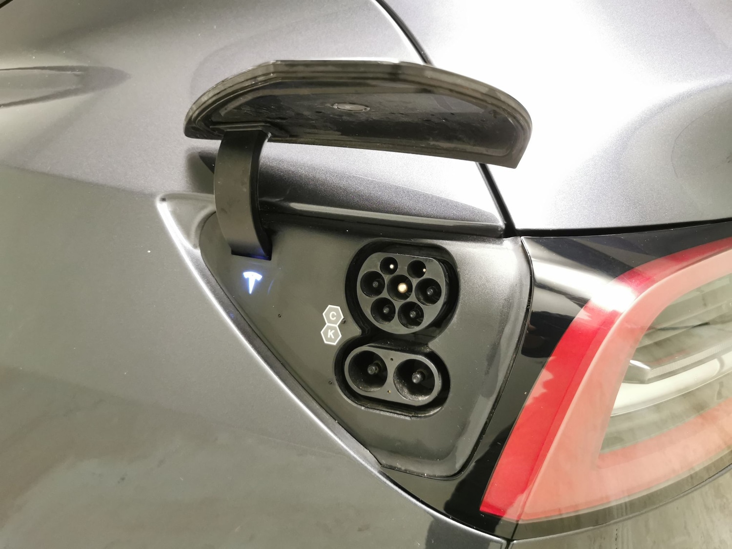 Used Tesla Model Y 2023 for sale - 76818986: Photo 31