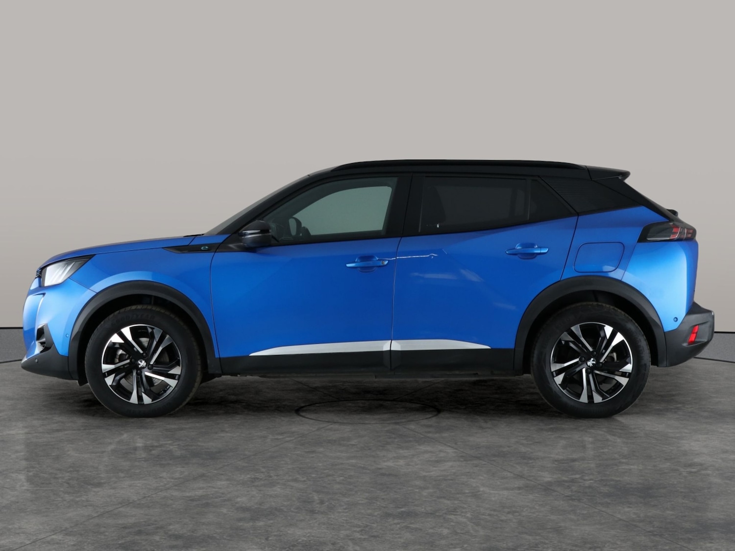 Used Peugeot E-2008 2022 for sale - 76182303: Photo 17