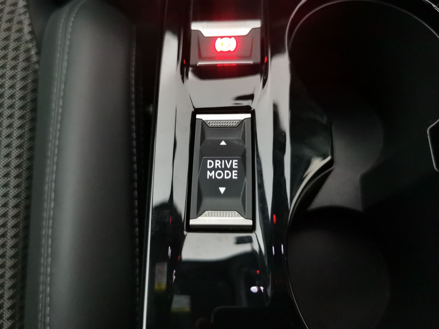 Used Peugeot E-2008 for sale - 77178574: Photo 18