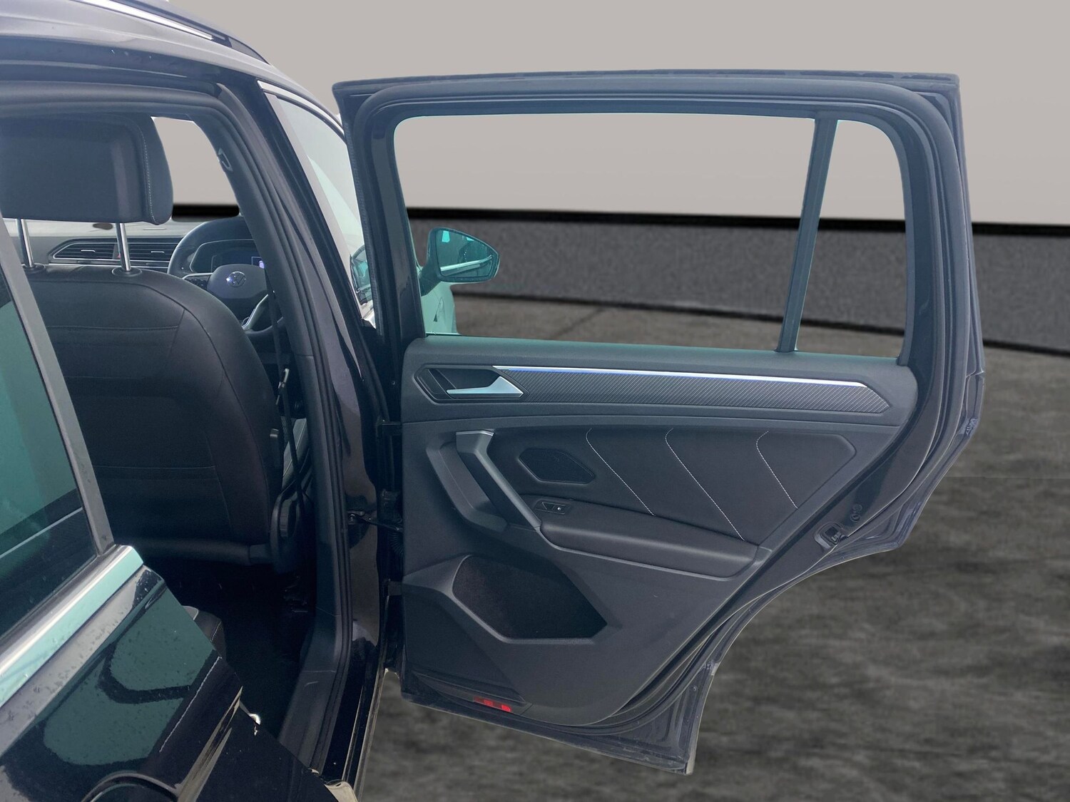 Used Volkswagen Tiguan 2023 for sale - 78054077: Photo 21