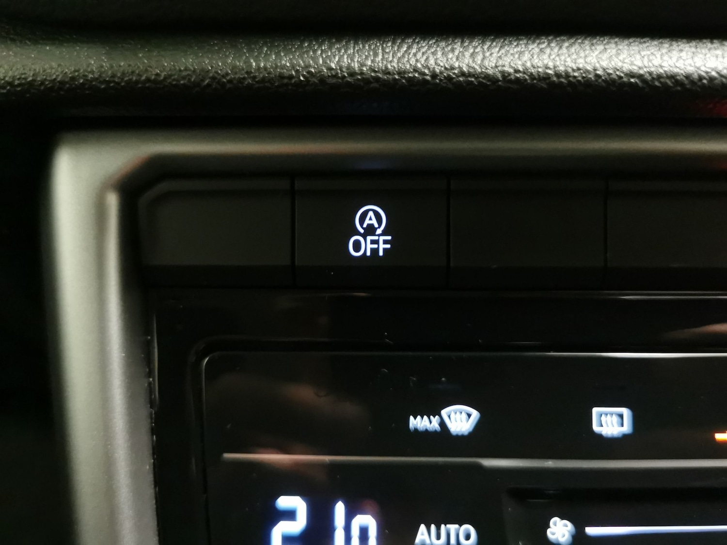 Used Volkswagen T-Roc 2023 for sale - 76782042: Photo 22