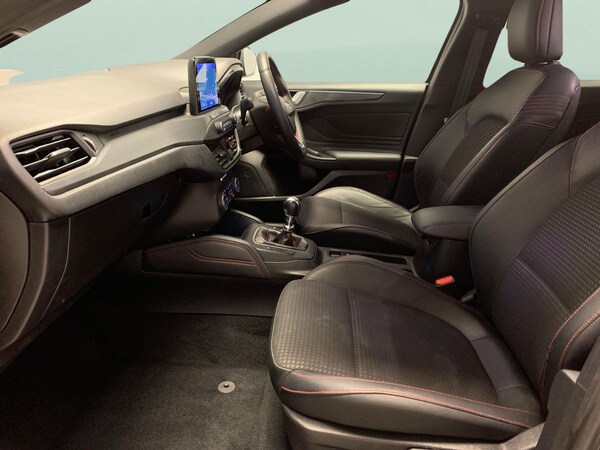 Used Ford Focus 2020 for sale - 76222926: Photo 4