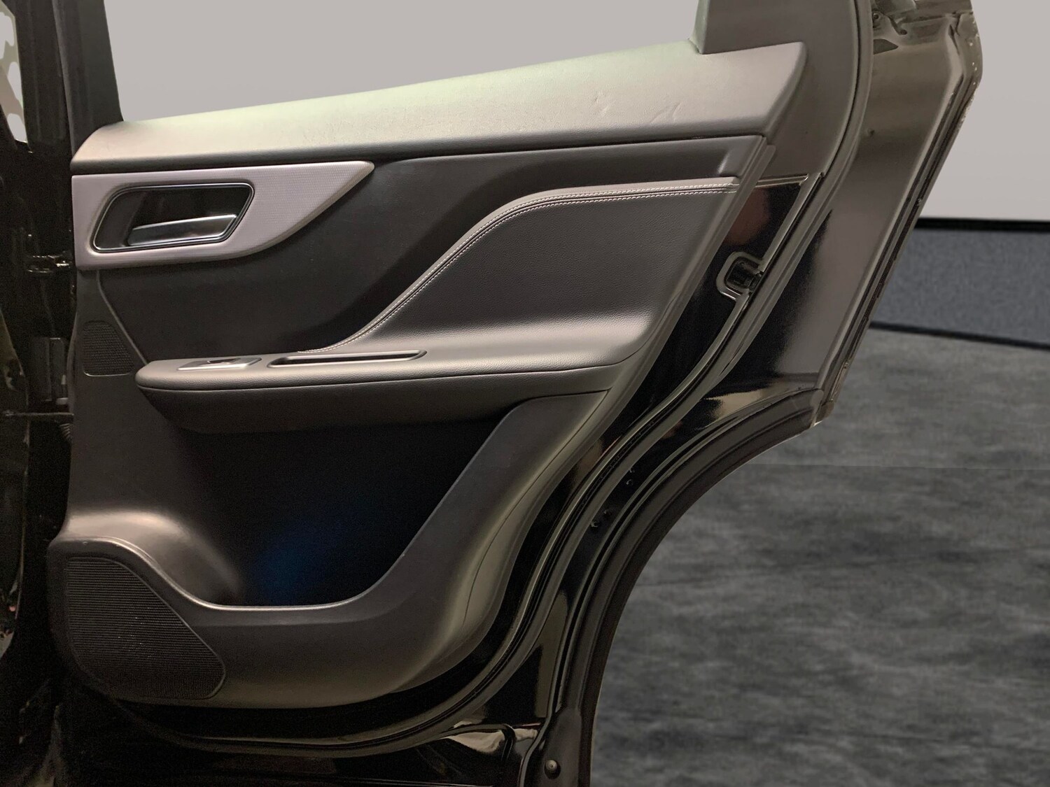 Used Jaguar F-Pace 2020 for sale - 77810629: Photo 30