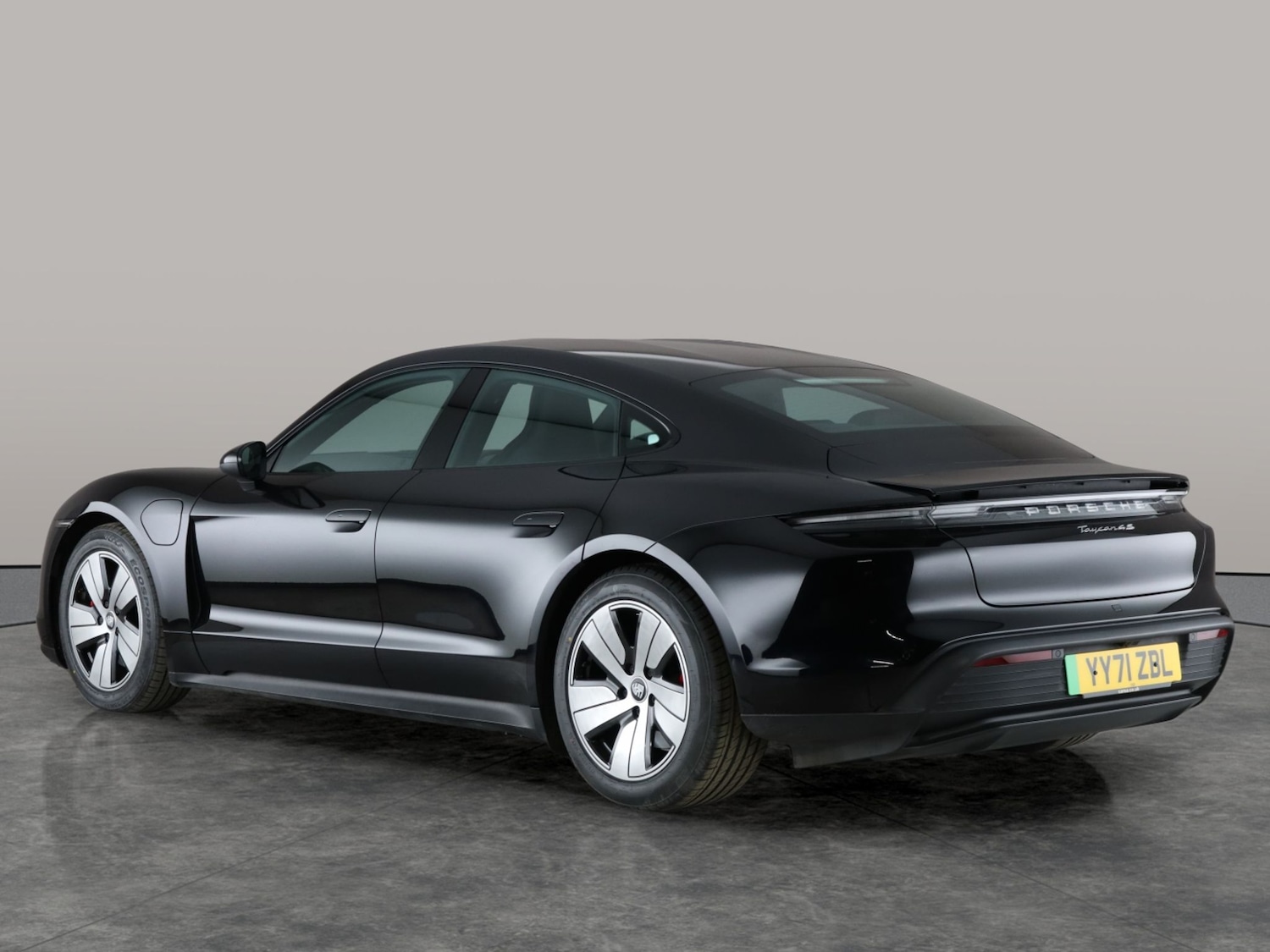 Used Porsche Taycan 2022 for sale - 76102273: Photo 17