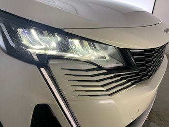 Used Peugeot 5008 2021 for sale - 76542623: Photo