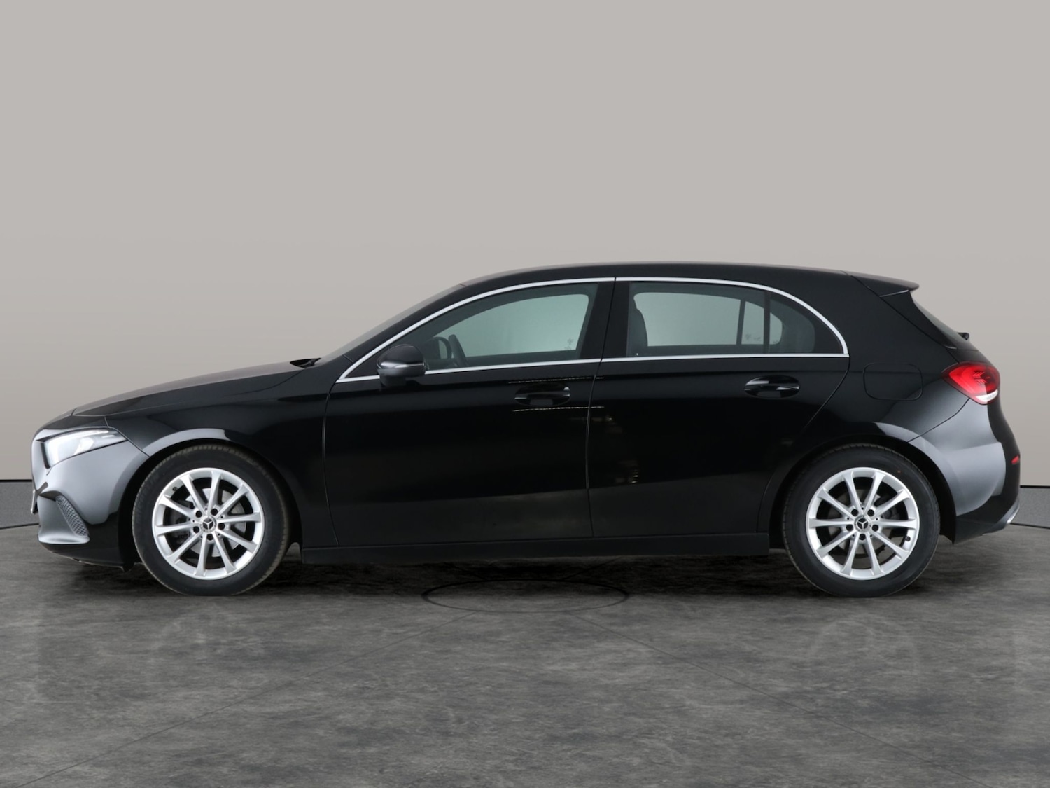 Used Mercedes-Benz A-Class 2019 for sale - 76626157: Photo 13