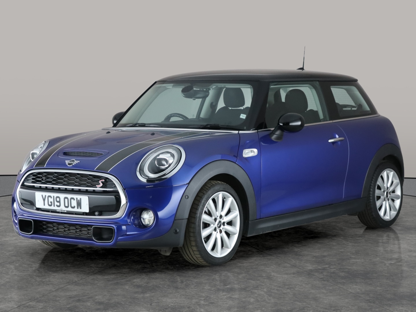 Used MINI Hatch 2019 for sale - 76480139: Photo 1