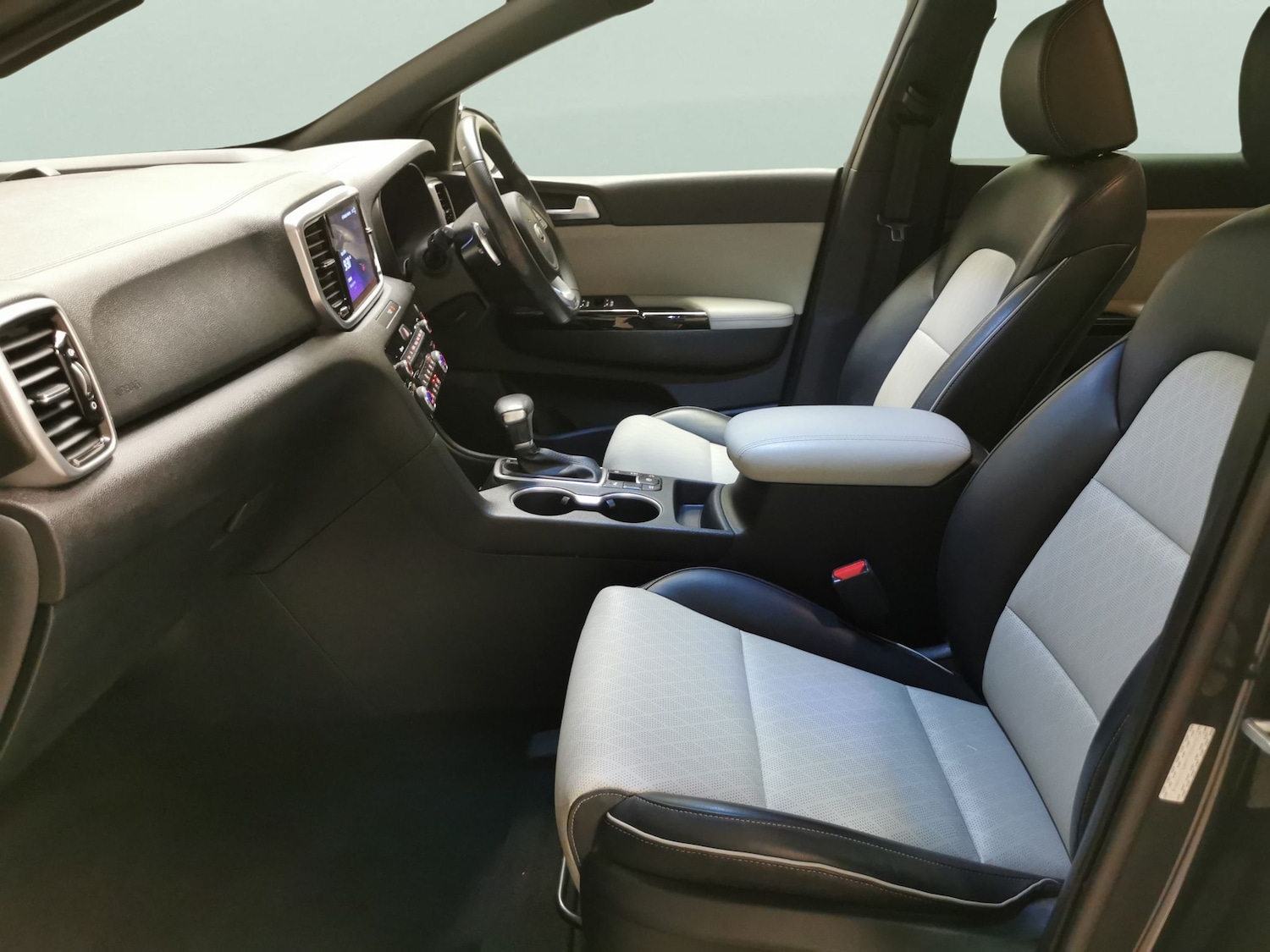 Used Kia Sportage 2021 for sale - 76450168: Photo 4