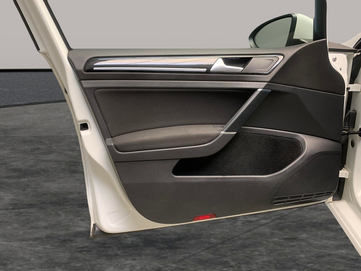 Used Volkswagen Golf 2018 for sale - 76319010: Photo 31