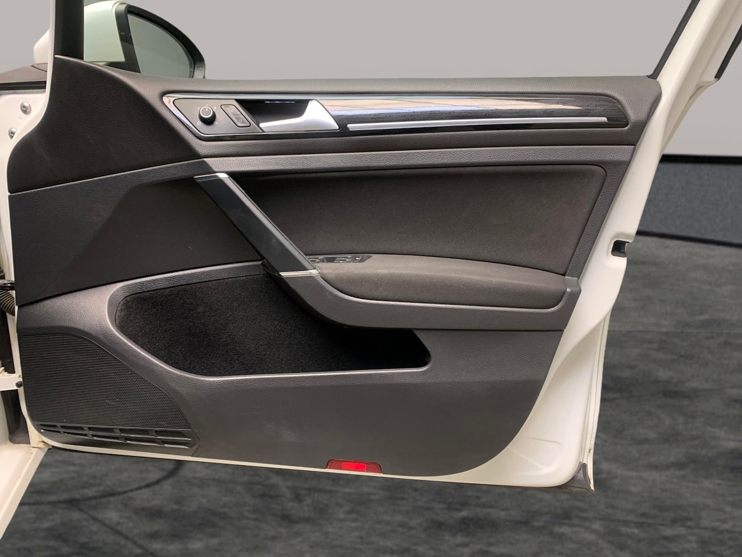 Used Volkswagen Golf 2018 for sale - 76319010: Photo 35