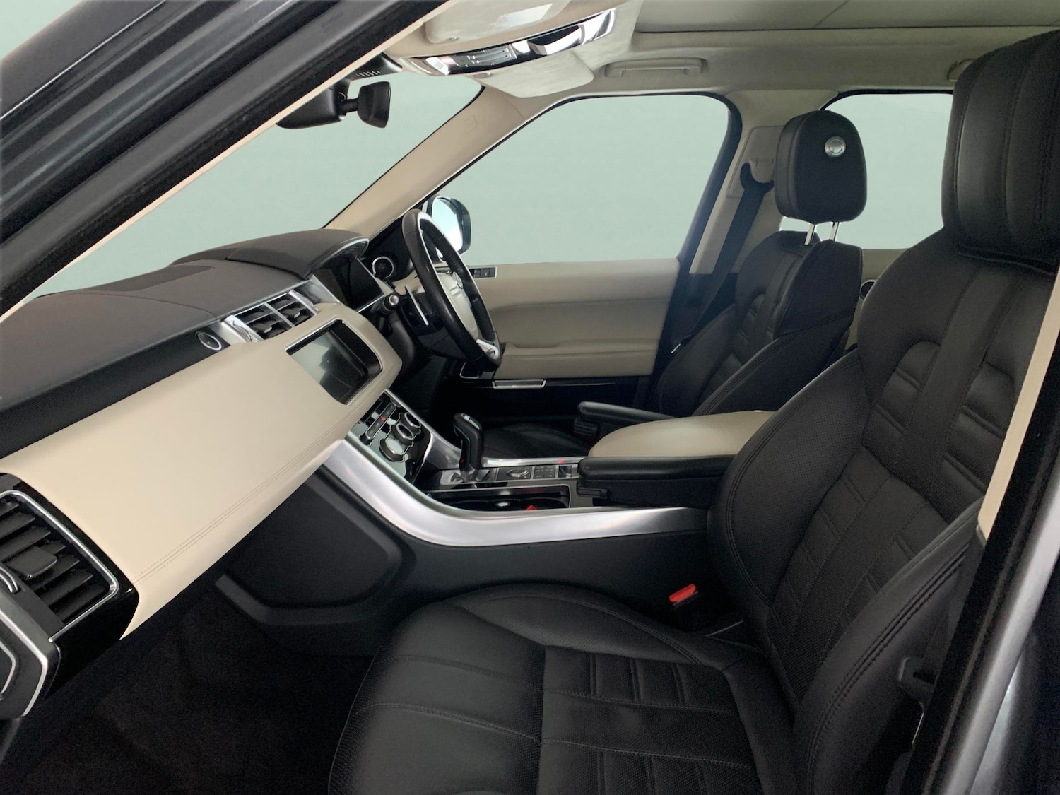 Used Land Rover Range Rover Sport 2017 for sale - 76650832: Photo 4