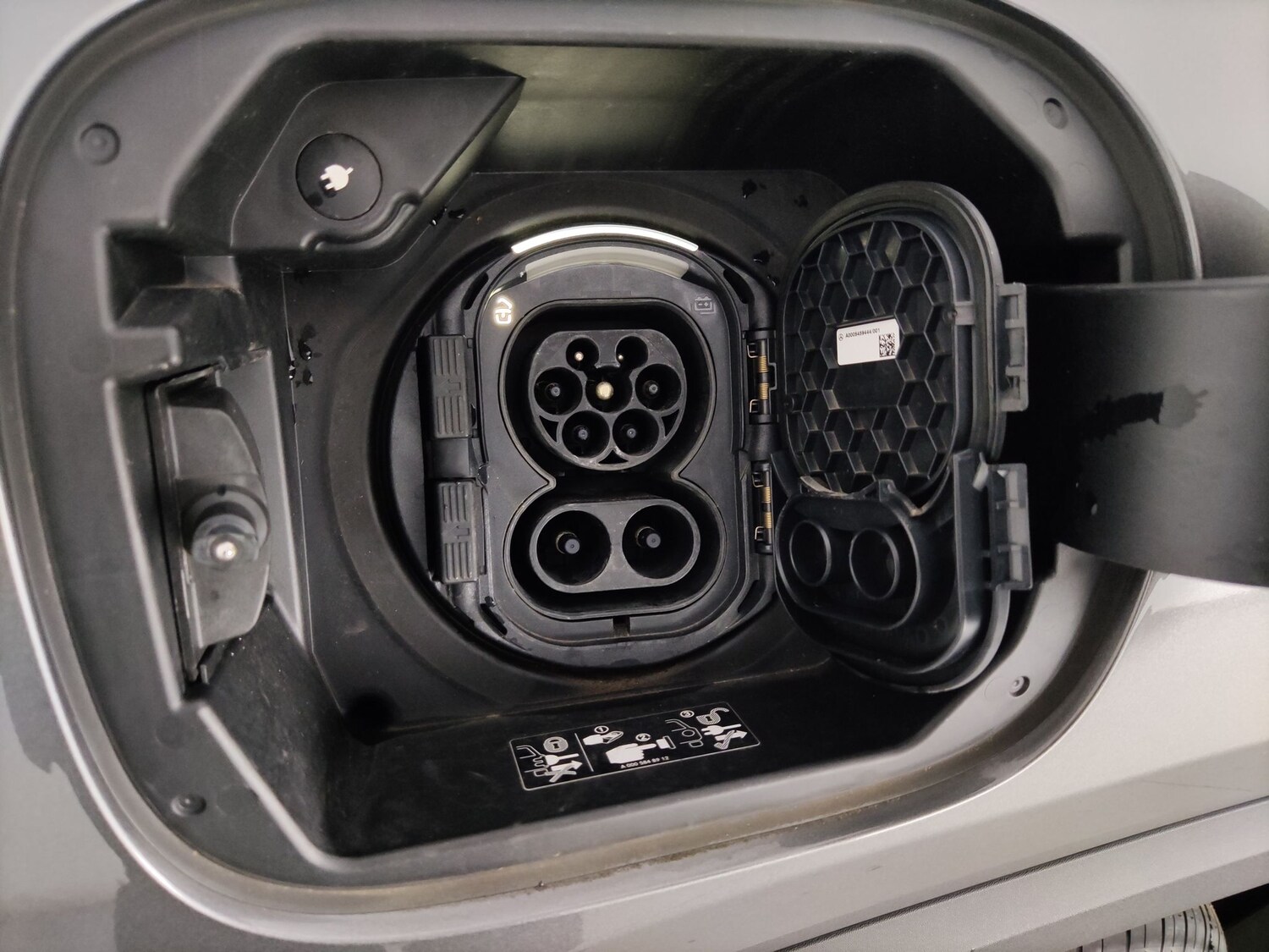 Used Mercedes-Benz EQA 2023 for sale - 78122662: Photo 39