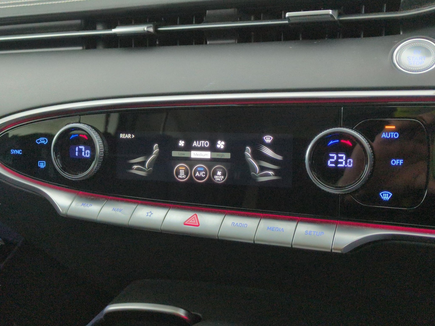 Used Genesis GV70 2023 for sale - 77848476: Photo 21