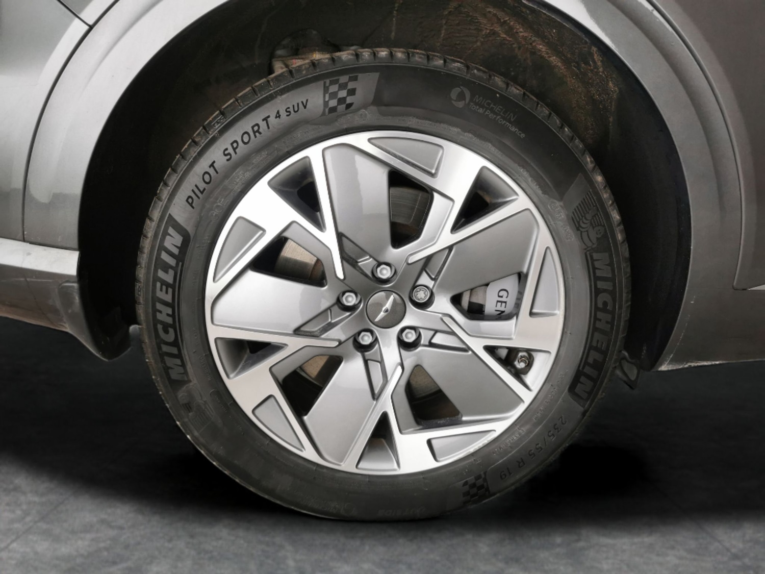 Used Genesis GV70 2023 for sale - 77848476: Photo 29