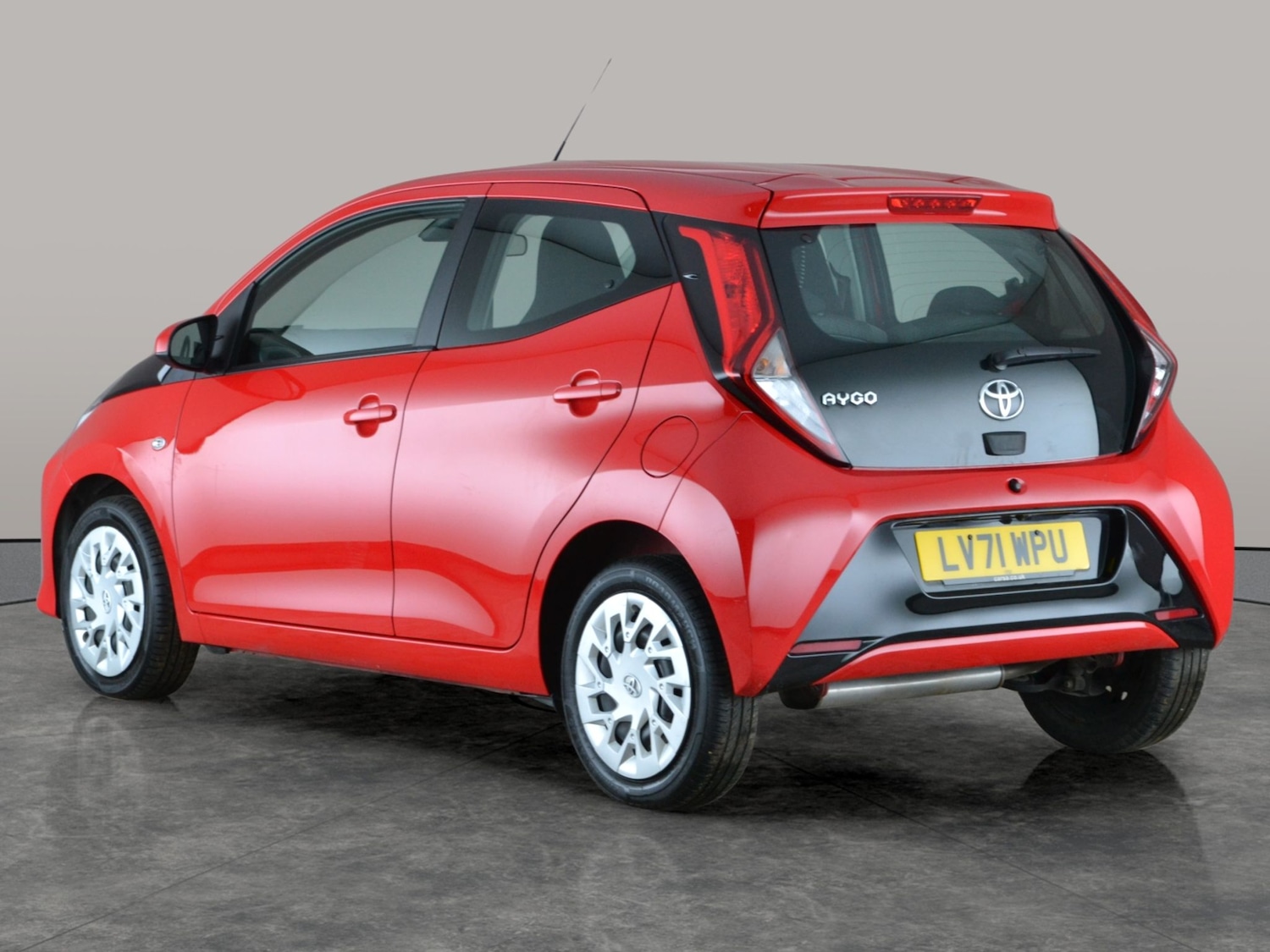 Used Toyota AYGO 2021 for sale - 78067904: Photo 12