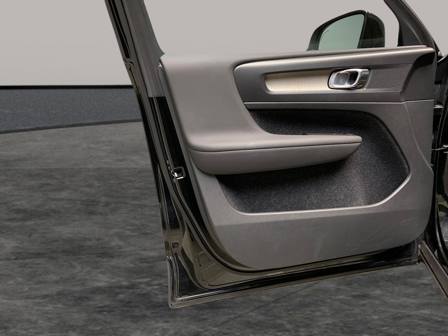 Used Volvo XC40 2020 for sale - 76464138: Photo 33