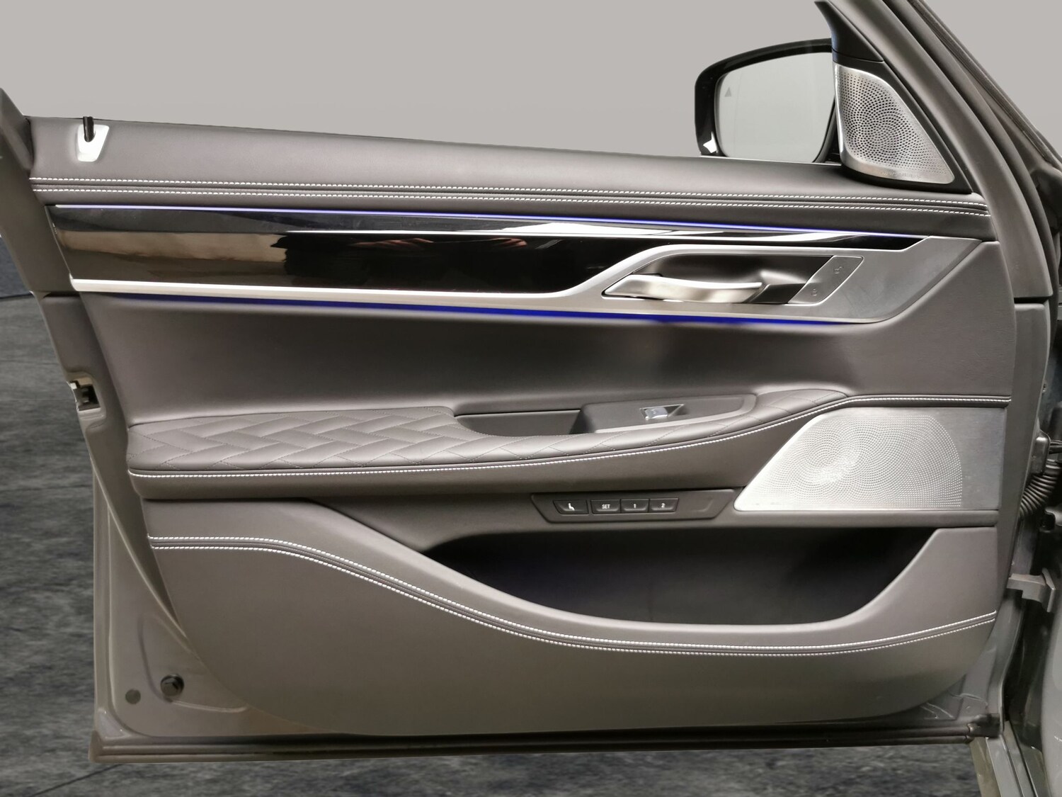 Used BMW 7 Series for sale - 77660796: Photo 32