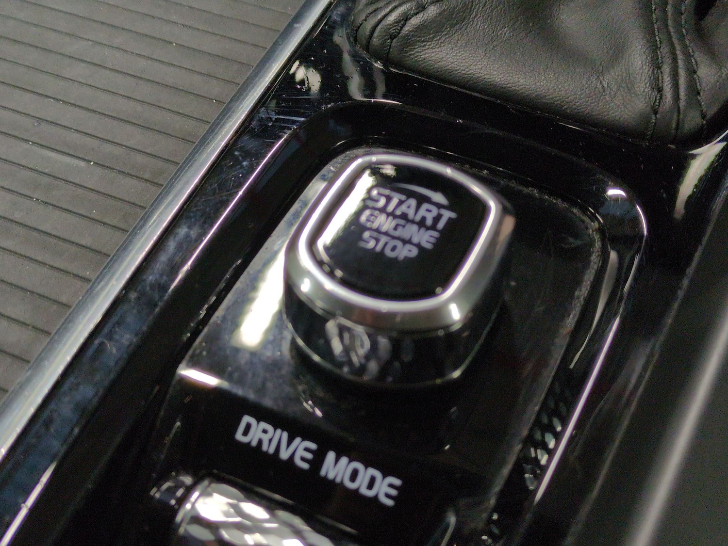 Used Volvo XC60 2019 for sale - 76402999: Photo 24