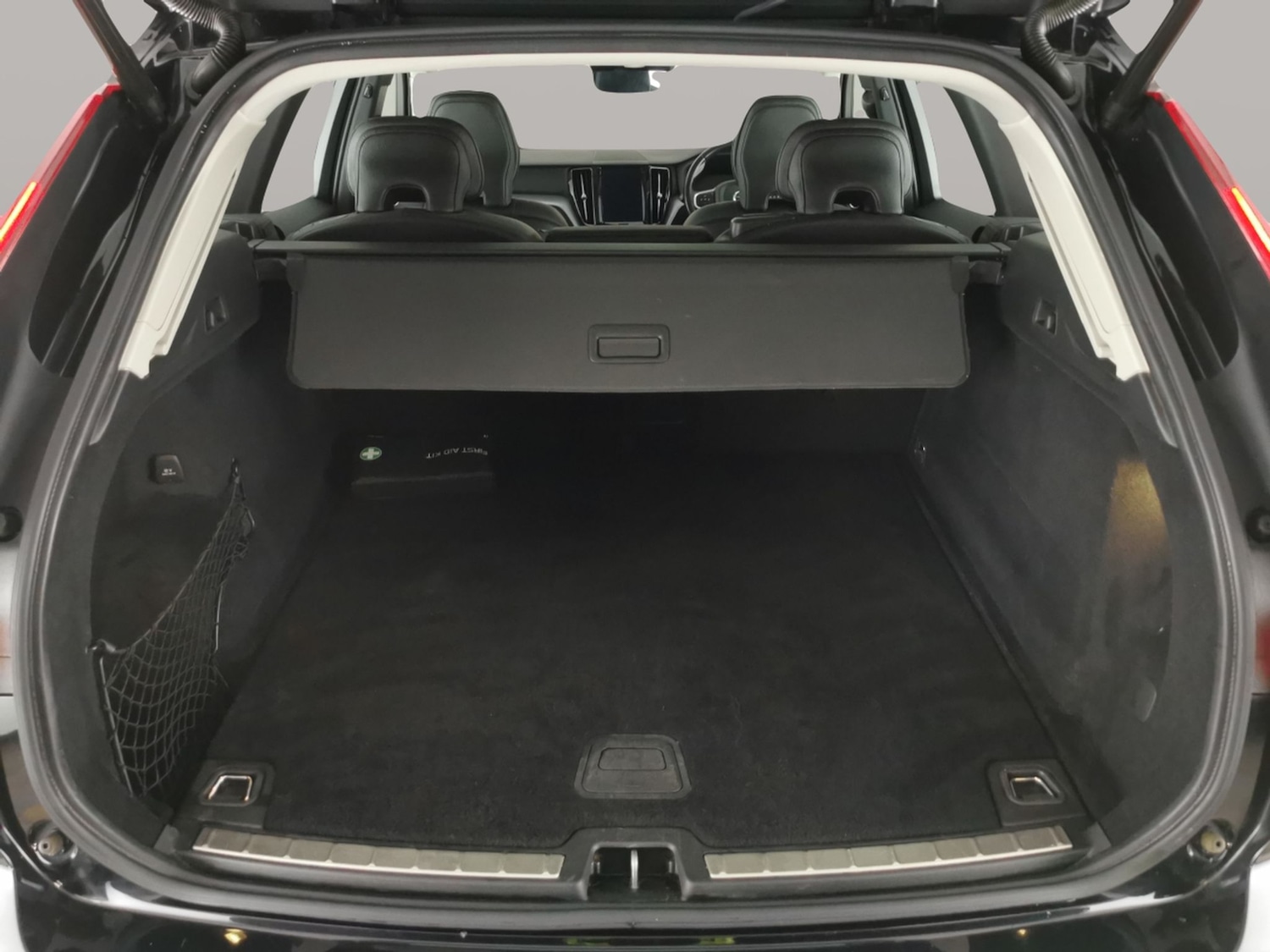 Used Volvo XC60 2019 for sale - 76402999: Photo 9