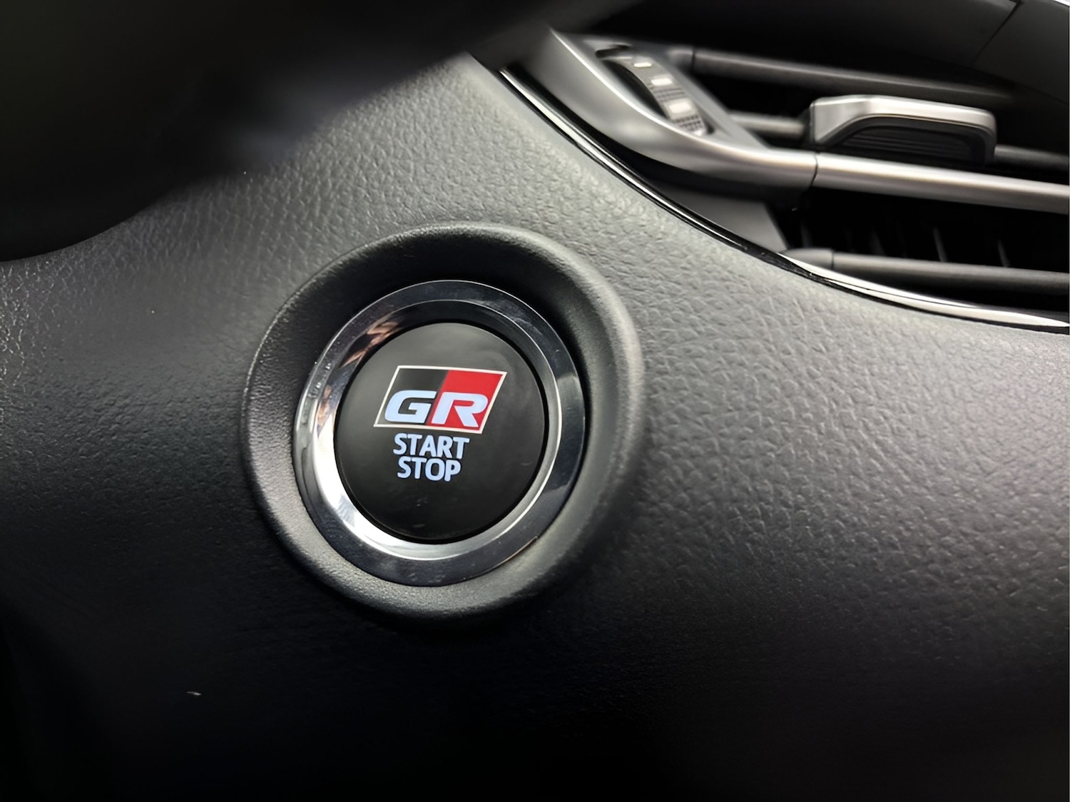 Used Toyota C-HR 2022 for sale - 77063674: Photo 23