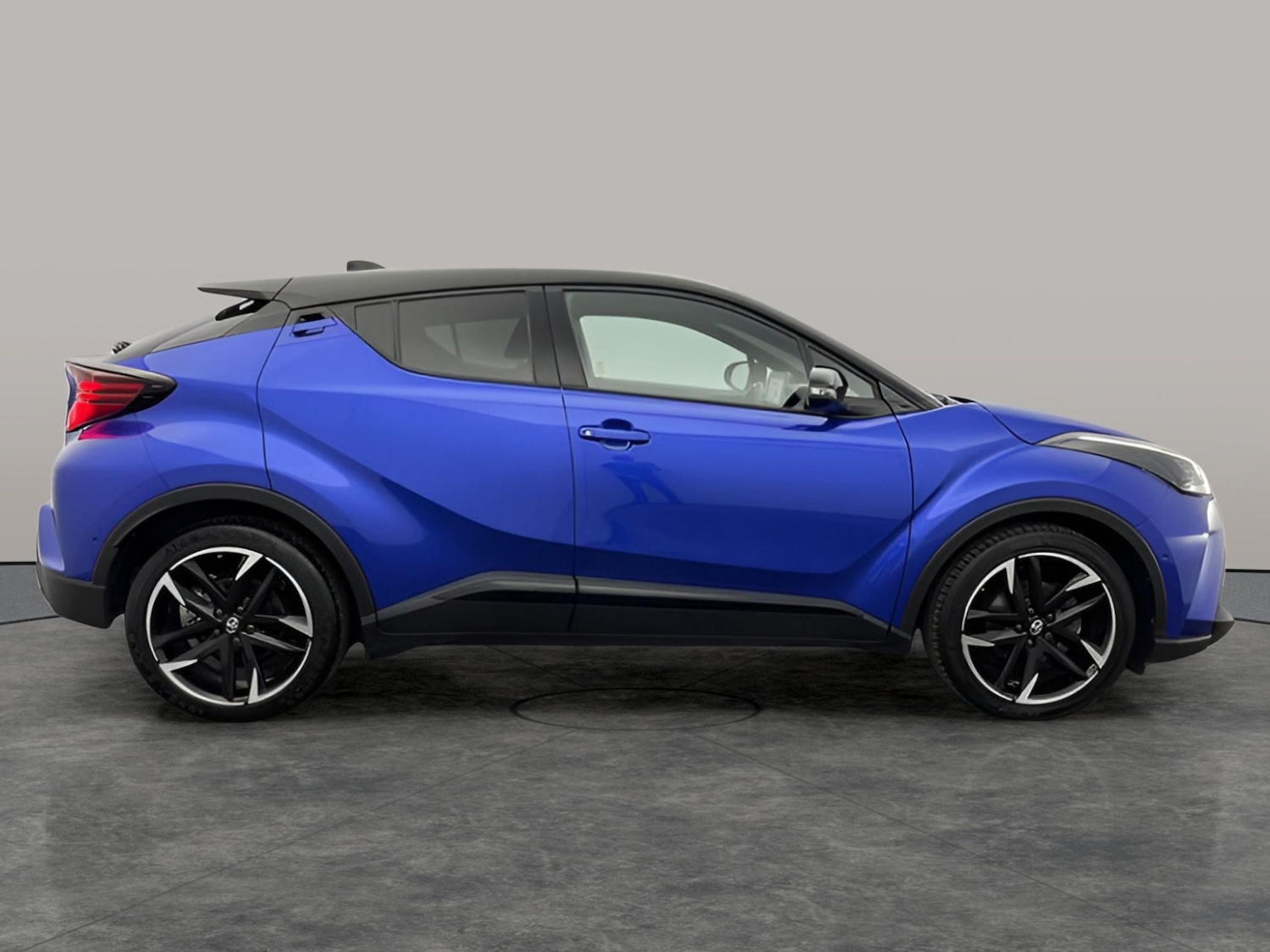 Used Toyota C-HR 2022 for sale - 77063674: Photo 5
