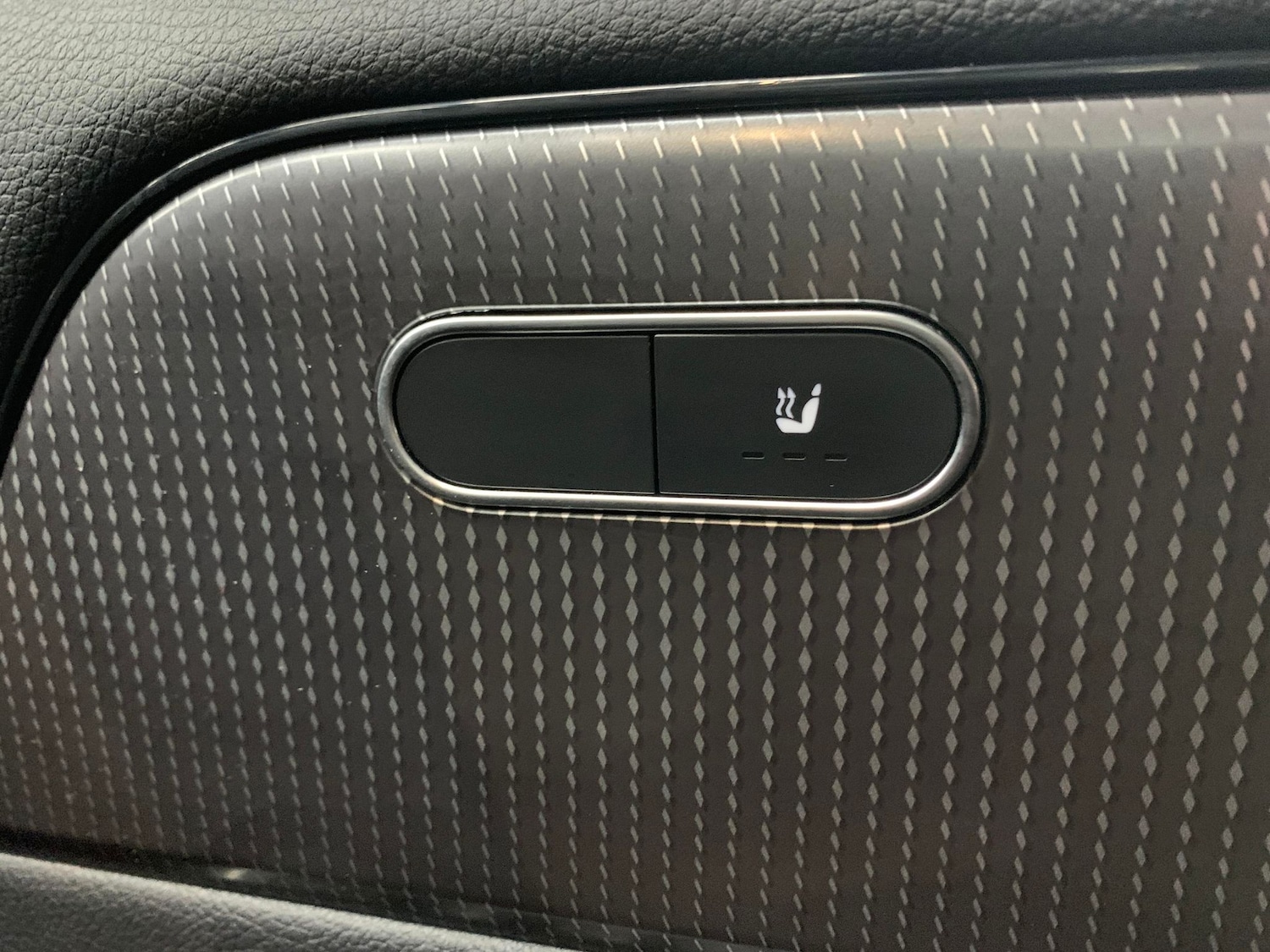 Used Mercedes-Benz GLA 2020 for sale - 76436889: Photo 21