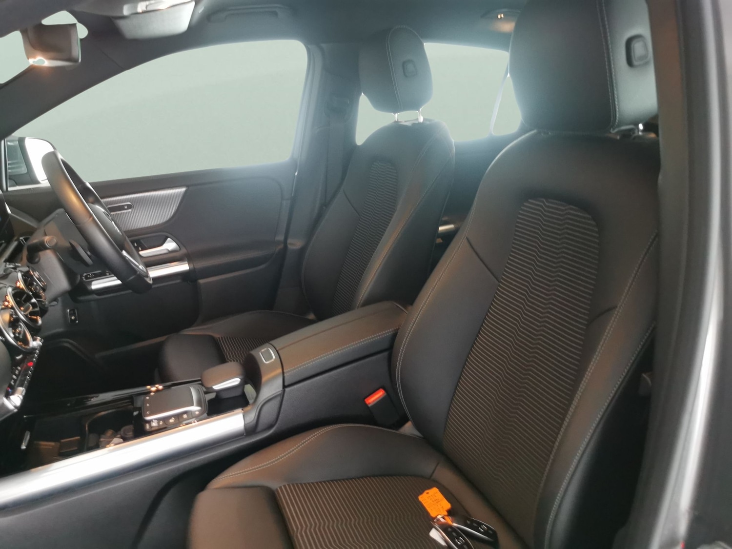 Used Mercedes-Benz GLA 2020 for sale - 76436889: Photo 4