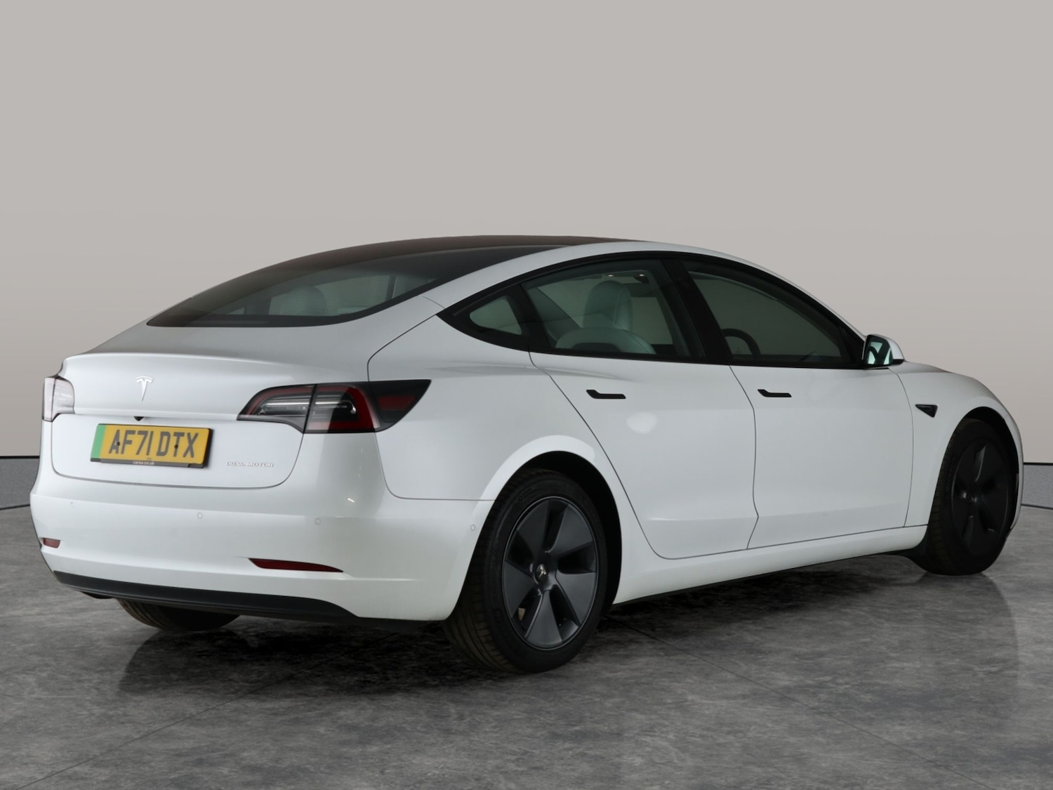 Used Tesla Model 3 2021 for sale - 76367311: Photo 13