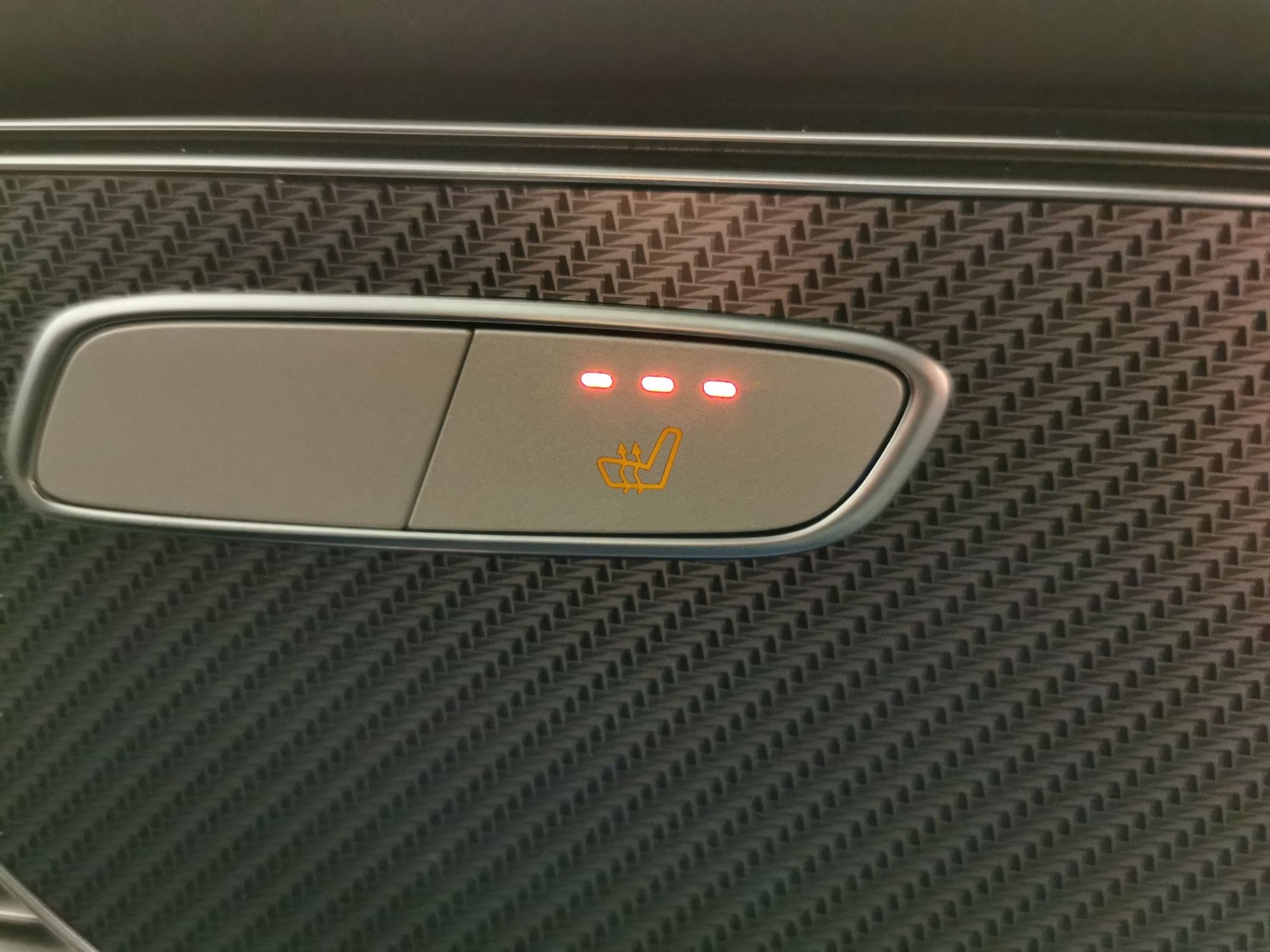 Used Mercedes-Benz EQC 2023 for sale - 78210991: Photo 17