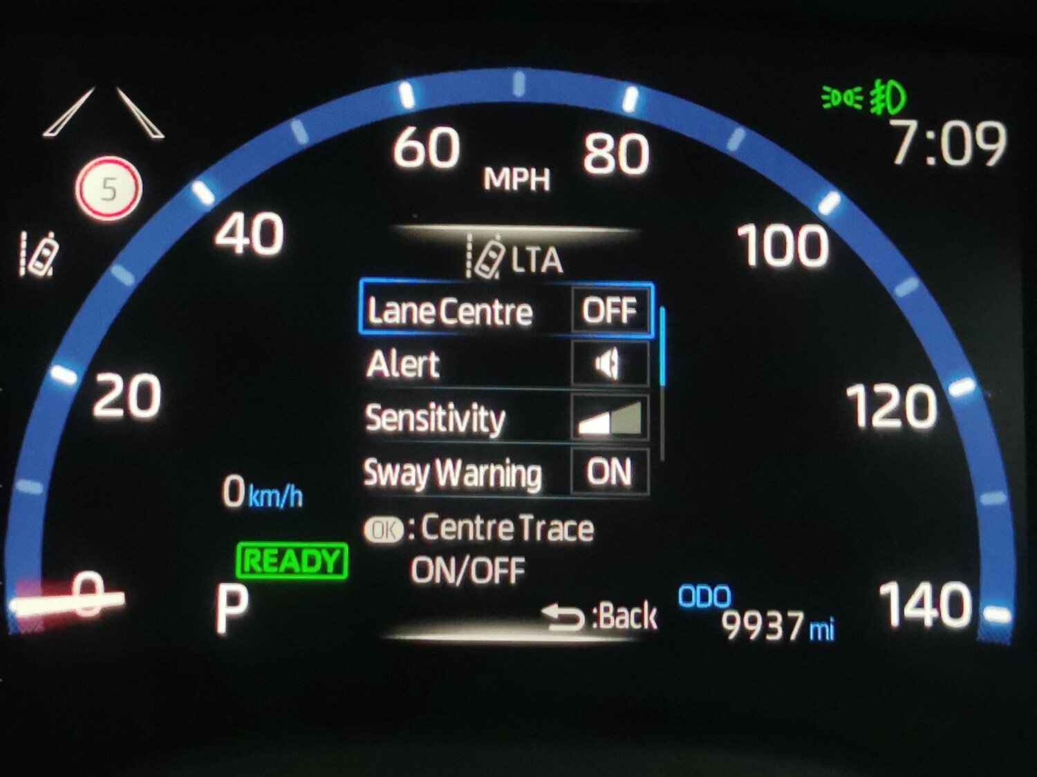 Used Toyota Yaris Cross 2024 for sale - 77674254: Photo 24