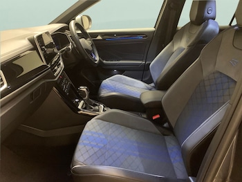 Used Volkswagen T-Roc 2023 for sale - 79542739: Photo