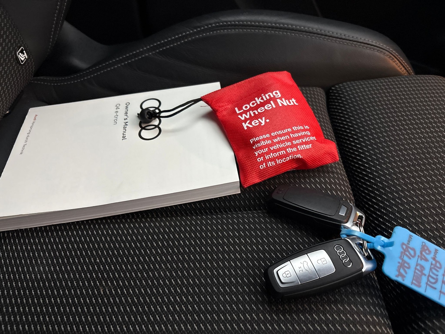 Used Audi Q4 e-tron 2022 for sale - 78001039: Photo 39