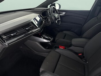 Used Audi Q4 e-tron 2022 for sale - 78001039: Photo