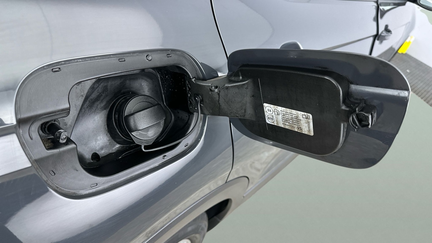 Used Volkswagen T-Cross 2021 for sale - 76115306: Photo 15