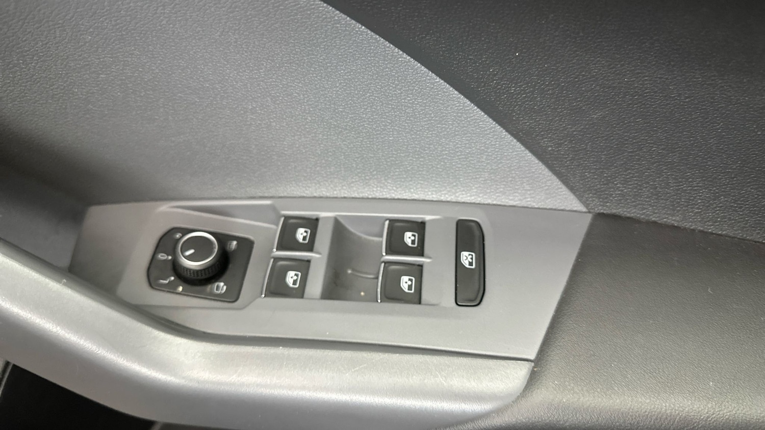 Used Volkswagen T-Cross 2021 for sale - 76115306: Photo 30