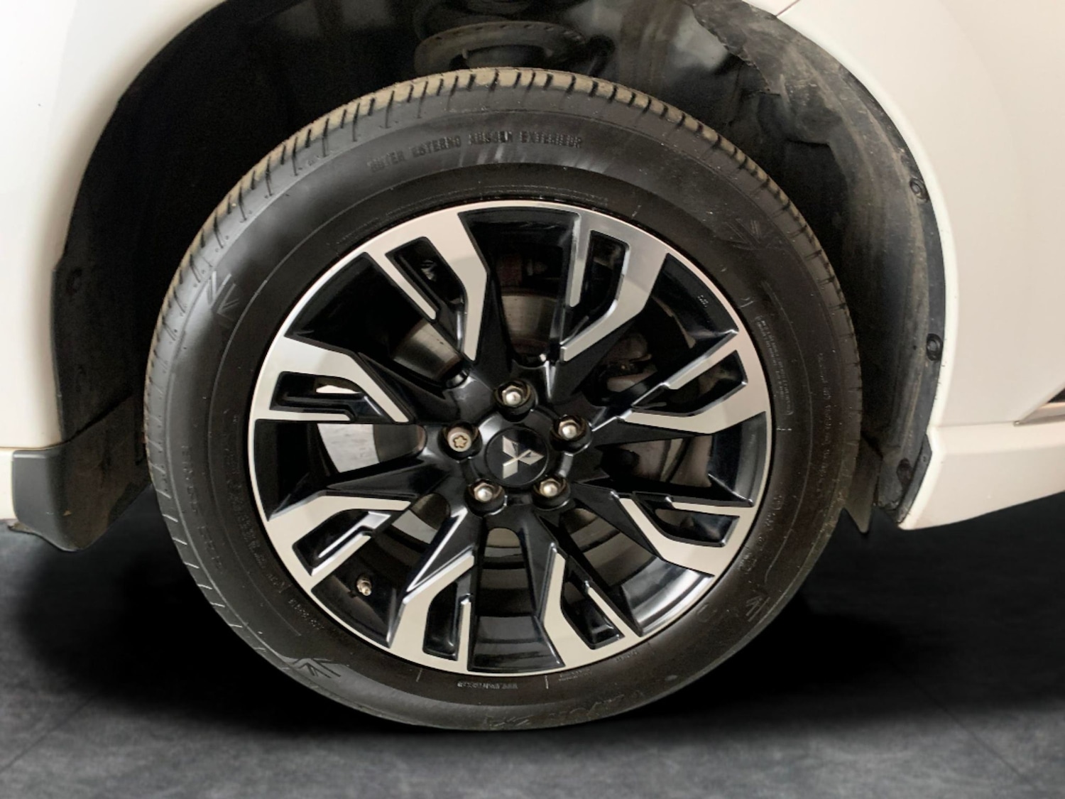 Used Mitsubishi Outlander 2017 for sale - 76792792: Photo 25