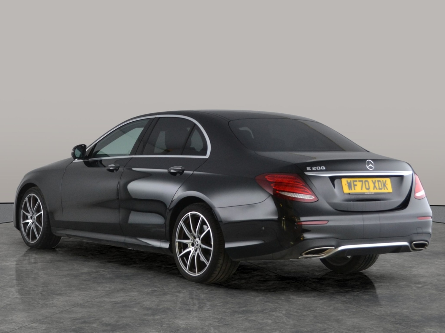 Used Mercedes-Benz E Class 2020 for sale - 77578040: Photo 10