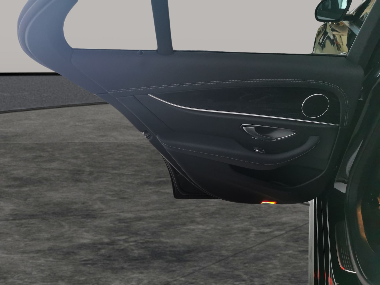 Used Mercedes-Benz E Class 2020 for sale - 77578040: Photo 31