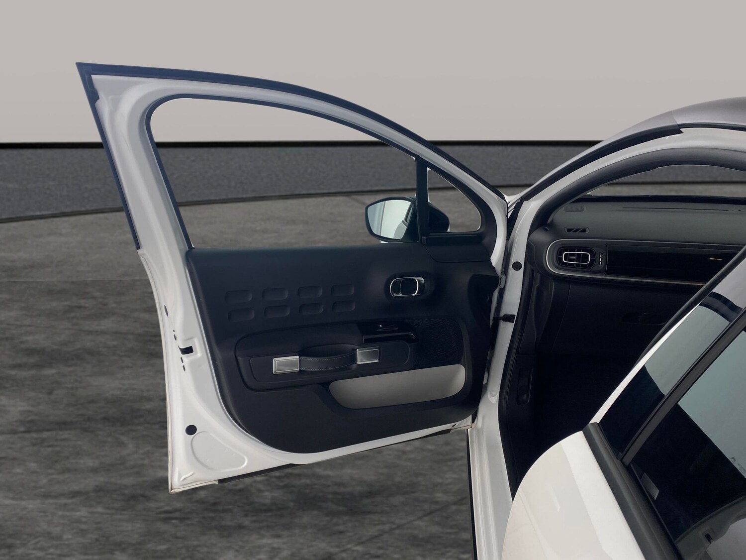 Used Citroen C3 2023 for sale - 77743357: Photo 19